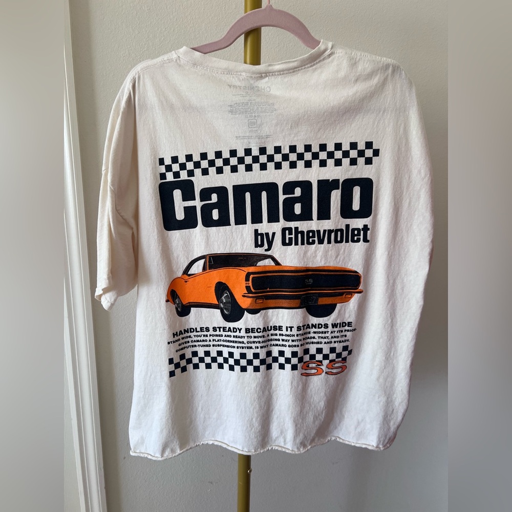 Chemistry Camaro Vintage Car Crop Graphic Tee Women Large EUC